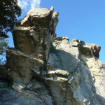 大津の岩場、千石岩で玉砕…